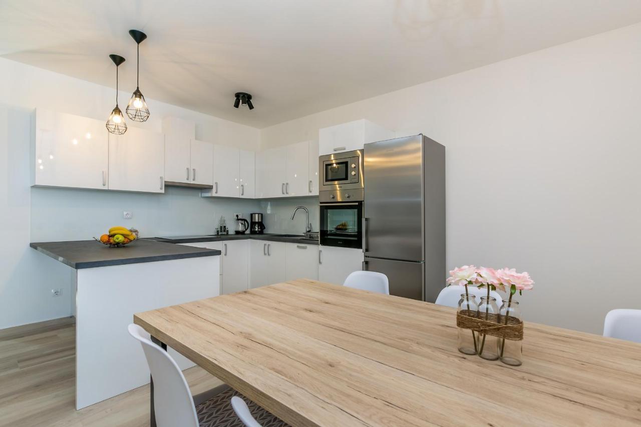Holiday House San Michele Vrh  Εξωτερικό φωτογραφία