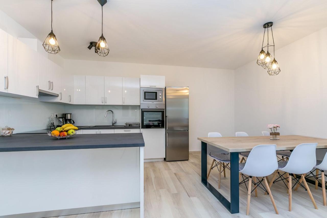 Holiday House San Michele Vrh  Εξωτερικό φωτογραφία